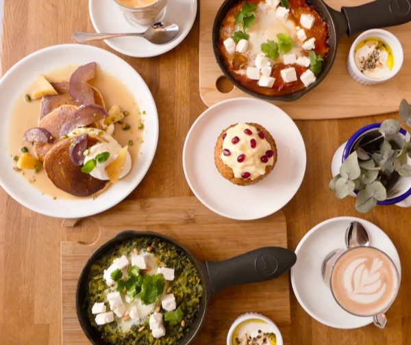 Brunch vegan Café Méricourt - shakshuka, pancakes, café - Paris 11e